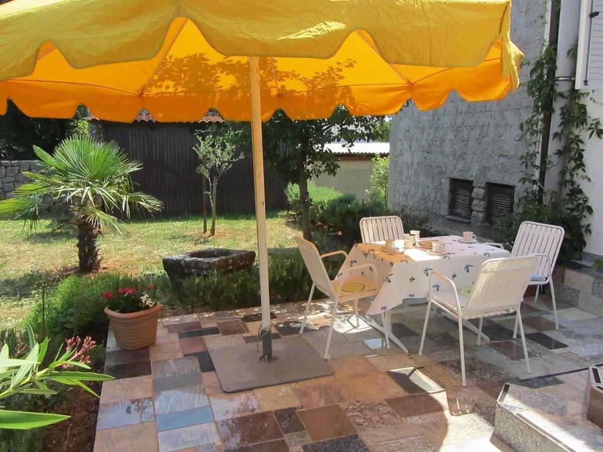 Apartments Marijana Srsici Екстериор снимка