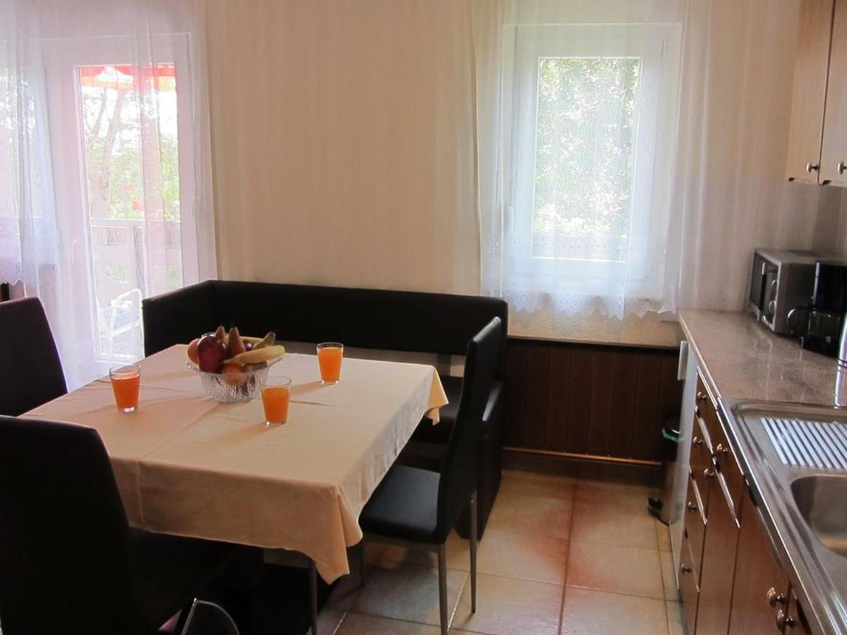Apartments Marijana Srsici Екстериор снимка