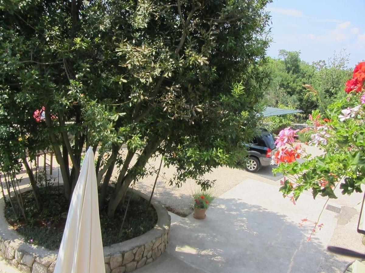 Apartments Marijana Srsici Екстериор снимка