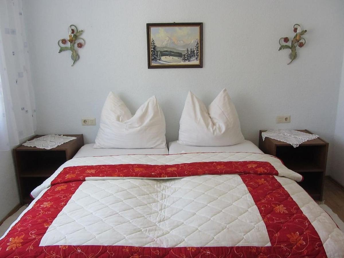 Apartments Marijana Srsici Екстериор снимка