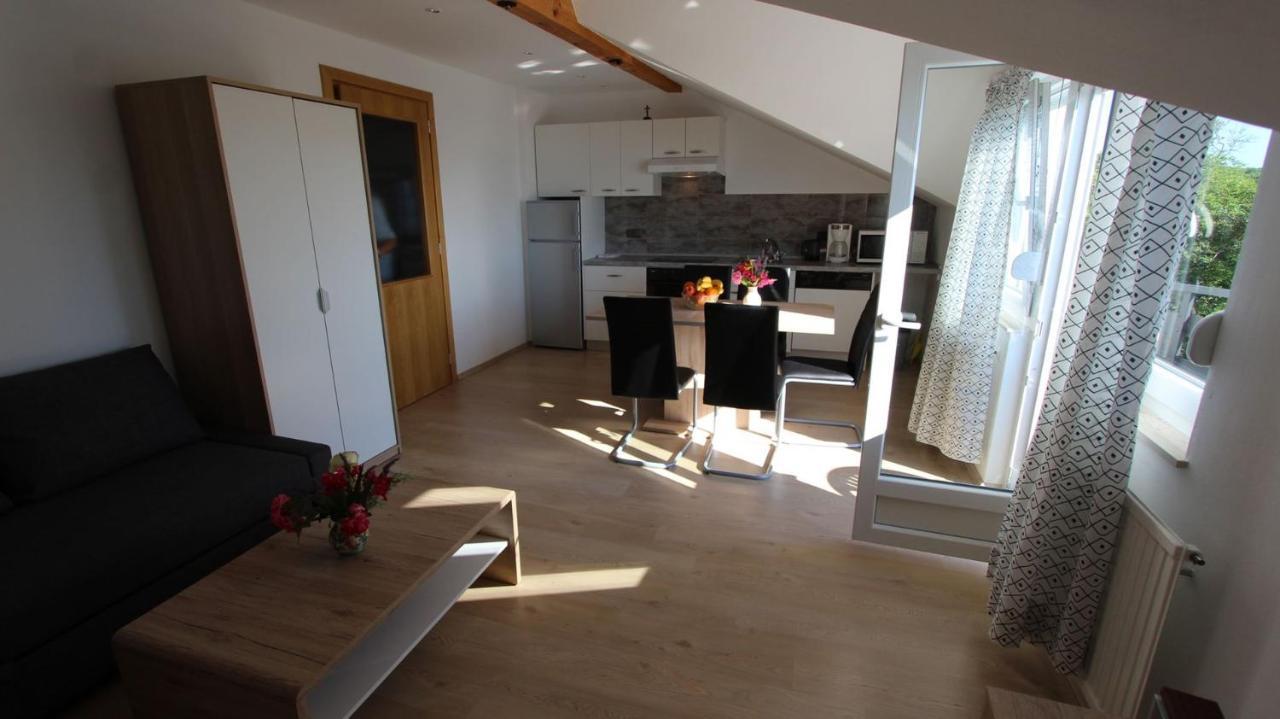Apartments Marijana Srsici Екстериор снимка